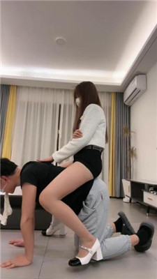 【栗子】提档/拖鞋抽耳光/sp/碾压踩狗头 艾彩调教库 第18张