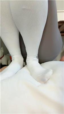 【苒溪】健身后白袜脚踩地毯狗【完整版】 JS240714-7 艾彩调教库 第7张