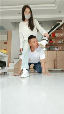 【然然而】运动鞋踩虐生活化调奴 bf42964 艾彩调教库 第11张