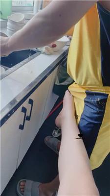 【瑞拉】挑逗家务奴 JS240730-18 艾彩调教库 第7张