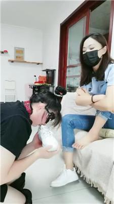 【凌儿】耳光教训偷懒母畜/闻臭鞋臭脚/脚喂食 bf42842 艾彩调教库 第7张