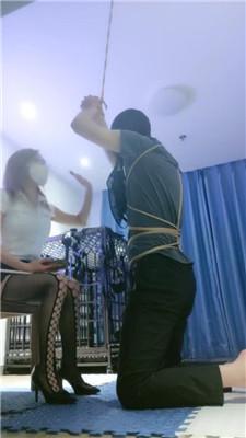 【喵酱紫】吊绑内裤塞嘴毒打 JS240727-10 艾彩调教库 第15张