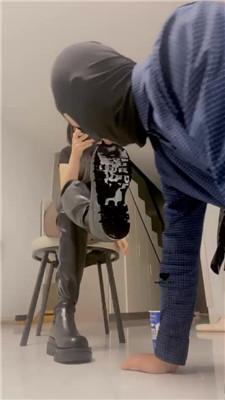 【甜一】脏长靴喂食酸奶/碾压踩狗 bf42936 艾彩调教库 第12张