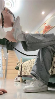 【樱子大人】转胯骑马/抽耳光/全体重踩踏/舔脏鞋底/提档 艾彩调教库 第15张