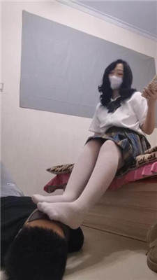 【微莱】长靴白袜JK主-深喉/揪耳朵/耳光/轻微辱妻 艾彩调教库 第13张
