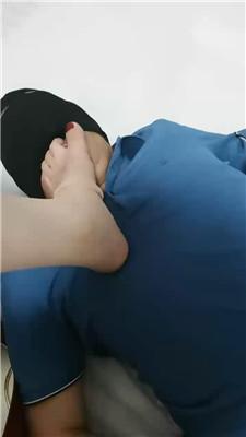 【晓美】跪舔脏高跟/揪耳朵/脚插嘴 JS240730-9 艾彩调教库 第16张