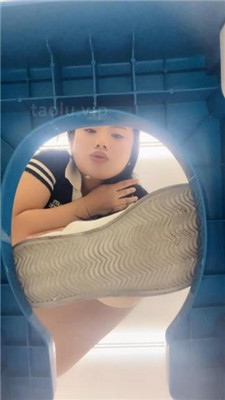 【伊诺sS】和男朋友一起测试新到的马桶 JS240802-2 艾彩调教库 第6张