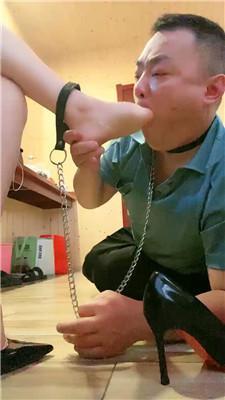 【缘彼大大】骑马转胯/高跟踩虐/脚下喂食 bf43039 艾彩调教库 第17张