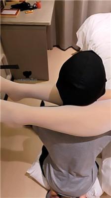 【桃桃樱】捆绑双手/白丝脚捂脸/滴蜡/踩踏【双视角版】bf42741 艾彩调教库 第8张