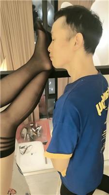 【楼ds】黑丝裸足美腿狂舔 bf42735-HD绳艺资源网