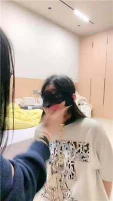 【小羊】母畜-狗女儿羞涩舔裸足 艾彩调教库 第8张
