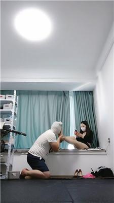 【江南】喂口水/抽耳光/骑马/坐脸腿绞窒息/内裤 bf43256 艾彩调教库 第9张