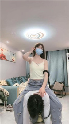 【樱子大人】转胯骑马/抽耳光/全体重踩踏/舔脏鞋底/提档 艾彩调教库 第17张