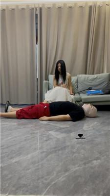 【素人挖掘机】黄色运动鞋白棉袜气味辱/鞭打羞辱 bf43231 艾彩调教库 第6张