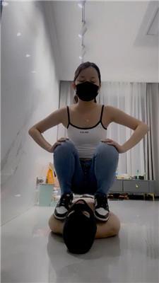 【漫漫大人】健身女神-AJ棉袜全体重踩踏/狂吸白棉袜 bf42844 艾彩调教库 第19张