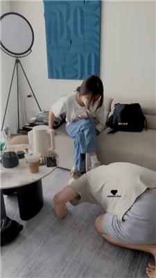 【香芋朱朱】剧情：表格来我家做客 bf42868 艾彩调教库 第2张