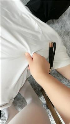 【桃桃樱】超臭白袜脚踩绿帽奴【双视角】 JS240715-4 艾彩调教库 第13张
