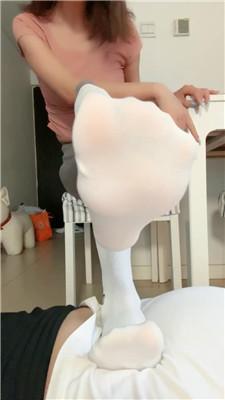 【苒溪】健身后白袜脚踩地毯狗【完整版】 JS240714-7 艾彩调教库 第3张