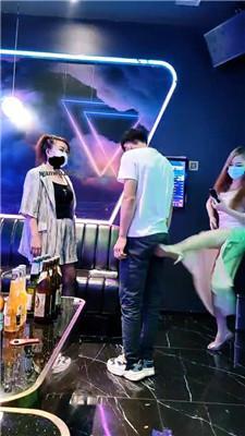 【魔鬼天使】KTV-教训不守规矩的服务员【三视角版】 bf43110 艾彩调教库 第5张