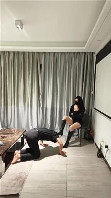【御清】长靴美腿S-强制鞭打刑虐【四视角完整版】 bf43114 艾彩调教库 第3张