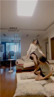 【领主老大】黑丝美腿模特-暴力踢踹踩踏 bf43422 艾彩调教库 第4张