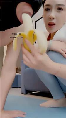 【沐阳大大】虐乳/跪舔运动鞋白棉袜/香蕉插嘴 bf43550 艾彩调教库 第8张
