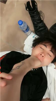 【踩你在脚下】鞭打舔脏鞋底/碾压踩/品尝脚趾缝 JS240723-3 艾彩调教库 第13张