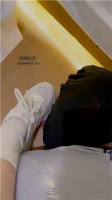 【南夕】保鲜膜全包-小白鞋棉袜踩踏/sp JS240808-48 艾彩调教库 第6张