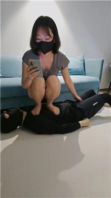 【岚琳】御姐S-爸妈不在家拿弟弟当狗虐 bf43357 艾彩调教库 第17张