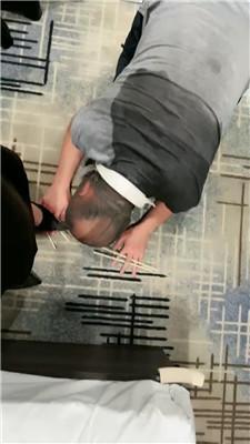【晓雅】物化坐垫老狗/人体烟灰缸/高跟踩狗爪 bf43497 艾彩调教库 第16张