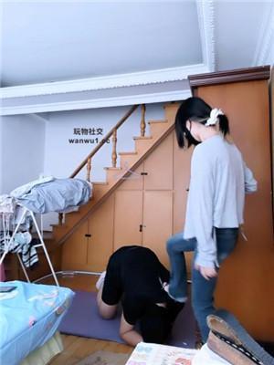【桉】脏高跟碾压踩狗爪 bf43608 艾彩调教库 第2张
