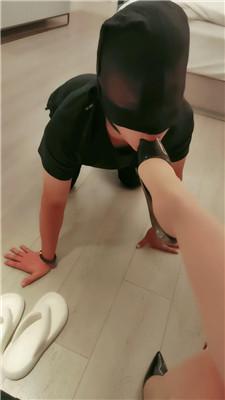 【咩祖】碾压踩狗头/高跟插嘴/闻鞋舔鞋/肉丝玉足诱惑 bf43478 艾彩调教库 第5张