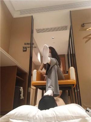 【御妍】腿绞窒息/胯下羞辱/坐脸/贝壳头白袜踩 bf43624 艾彩调教库 第19张