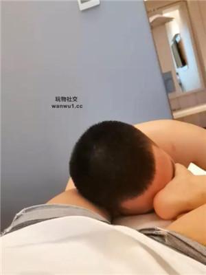 【知世】跪舔帆布鞋白袜/大力掐乳/袜子塞嘴 JS240812-14 艾彩调教库 第20张