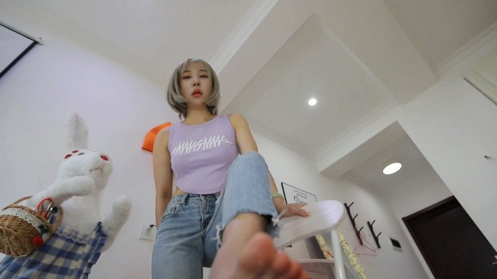 POV把同事缩小 JS240803-1 艾彩调教库 第2张