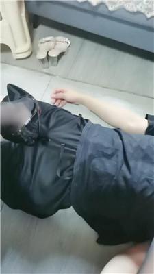 【晓安公主】骑马/黑丝高跟踩虐地毯狗 bf43376 艾彩调教库 第17张