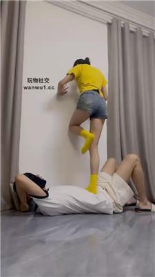 【狗哥】路边开发性感女神-短靴黄棉袜羞辱 bf43512 艾彩调教库 第8张