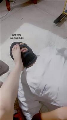 【甜音】裸足玉足踩脚垫奴 JS240809-2 艾彩调教库 第17张