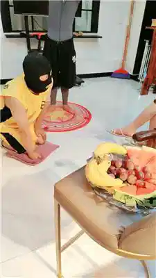 【芊芊】带学生女儿囚禁猥琐班主任【三视角版】JS240802-11-HD绳艺资源网