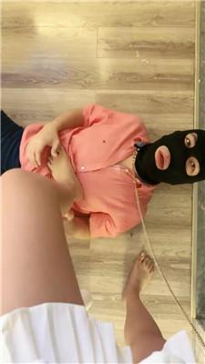 【腓腓】跪舔脏拖鞋/踩踏地毯奴 JS240805-4 艾彩调教库 第14张