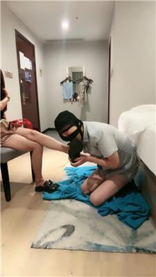 【安主子】抽耳光/强制闻鞋闻棉袜/sp鞭打转胯 bf43081 艾彩调教库 第9张