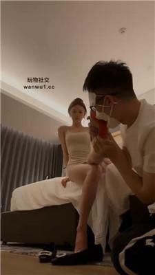 【车模尹】长腿车模-高跟踩虐废物绿帽 bf43618 艾彩调教库 第8张