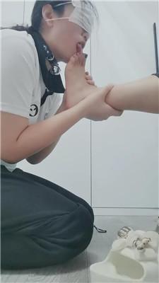 【璃茉老师】母畜-裸足狂舔品尝 bf43448 艾彩调教库 第6张
