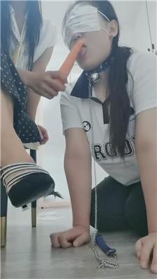 【璃茉老师】母畜-高跟鞋根+胡萝卜插嘴 JS240807-11 艾彩调教库 第3张