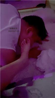 【甜音】裸足美腿蹂躏踩地毯狗 JS240814-5 艾彩调教库 第2张