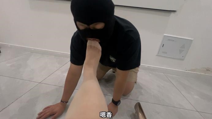 【睹物丝拍】辻弌女王汉服肉丝银高调教贱狗 ACYC-3417 艾彩调教库 第9张