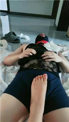 【琦琦】双S-骑马/臭脚恋足舔/赏赐圣水/滴蜡【双视角版】JS240802-39 艾彩调教库 第18张