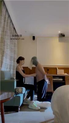 【领主老大】原味臭脚强制窒息 bf43467 艾彩调教库 第2张