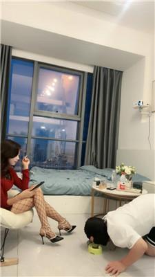 【珂儿小主】驯化专场-喂食人形犬 JS240722-44 艾彩调教库 第3张