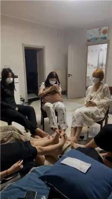 【精神小妹】太妹群调群踩-气味控制羞辱 bf43516 艾彩调教库 第8张